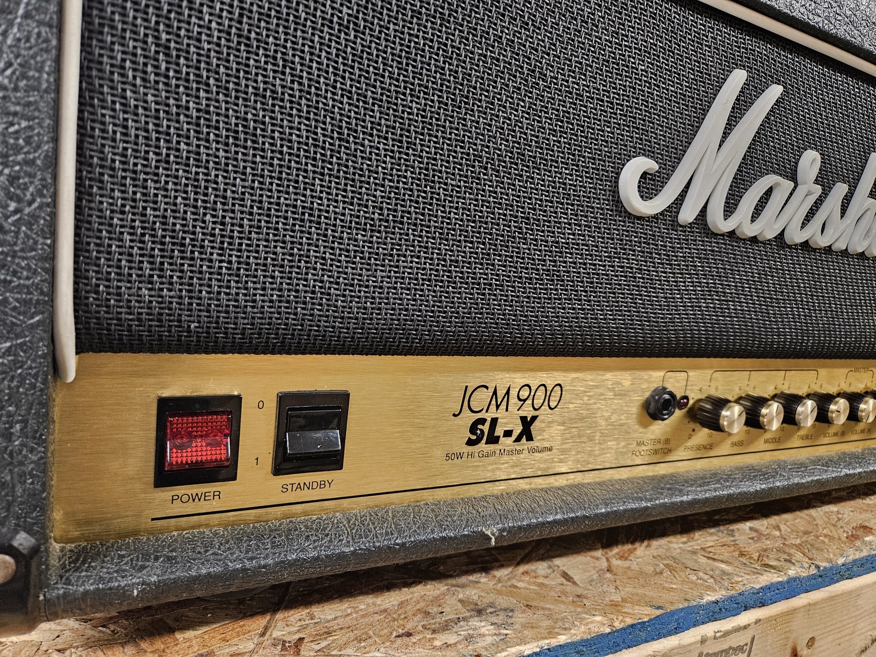 Marshall JCM900 SL-X amplifier front panel